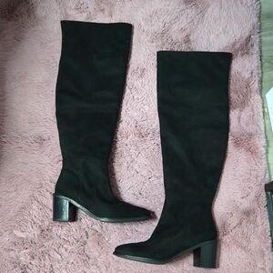 SEYCHELLES NWOB OVER KNEE BLACK BOOTS. SZ 10